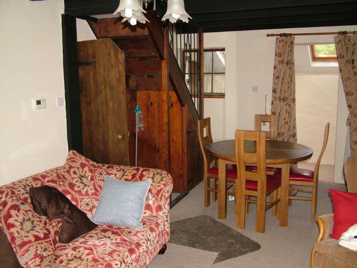 Geranium Cottage, Лосуитиел Екстериор снимка